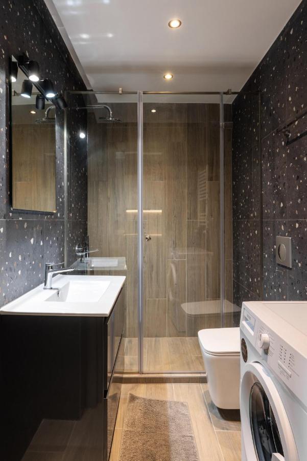 Hippocrates Bound By Binobi Innovative Management! Apartament *